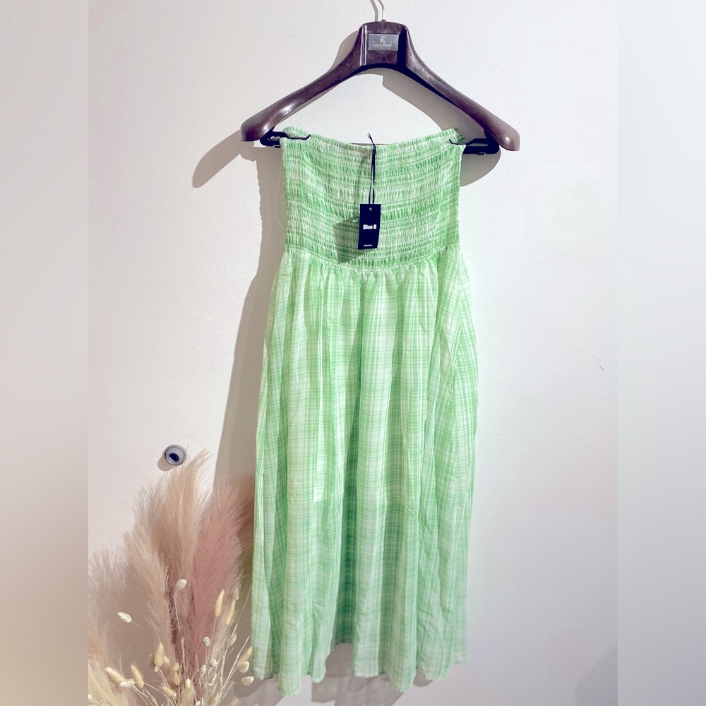 “Blue B” brand Strapless Green and white Dress NWT